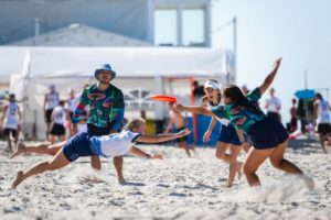 Plażowe granie w Ultimate Frisbee Warszawa