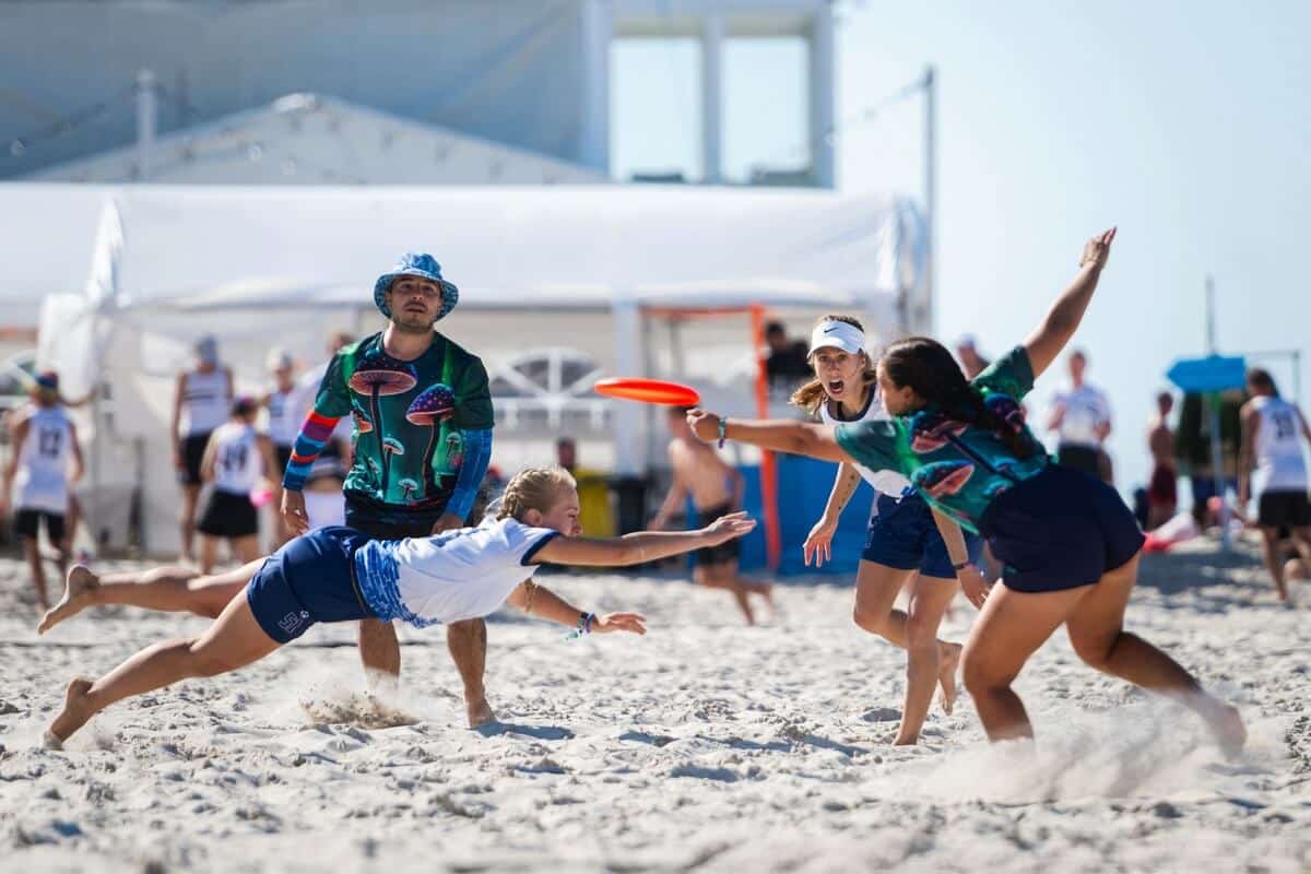 Plażowe granie w Ultimate Frisbee Warszawa